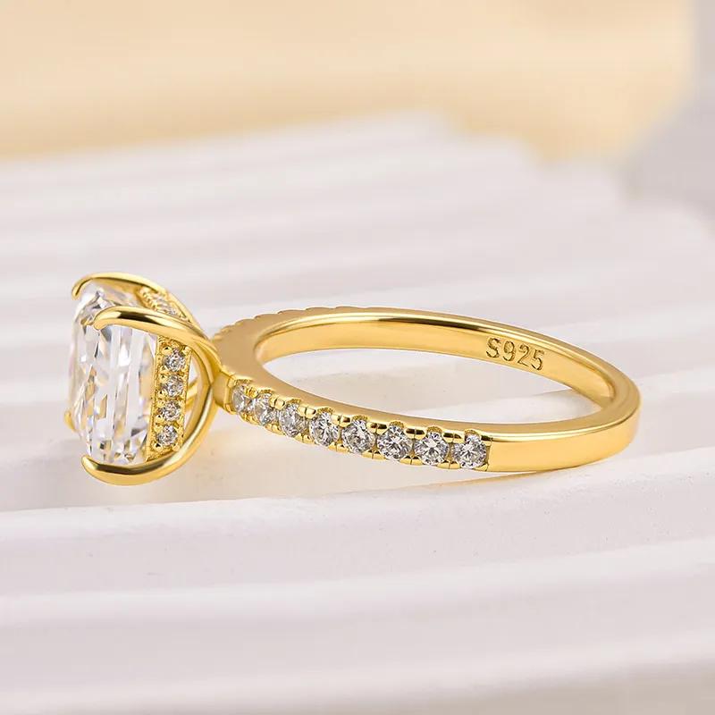 2 Carat Princess-Cut Simulated Diamond Ring in Sterling Silver