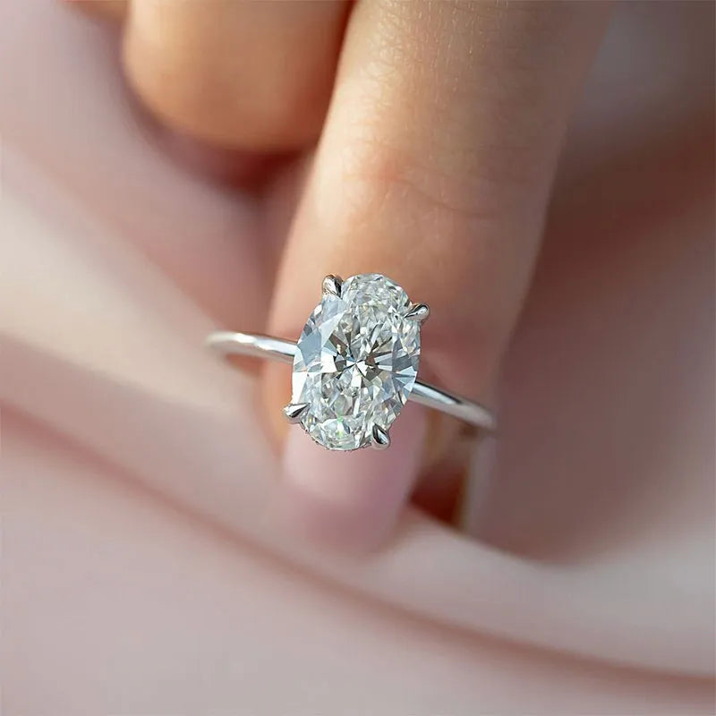 3.5 Carat White Oval-Cut Simulated Diamond Ring in Sterling Silver