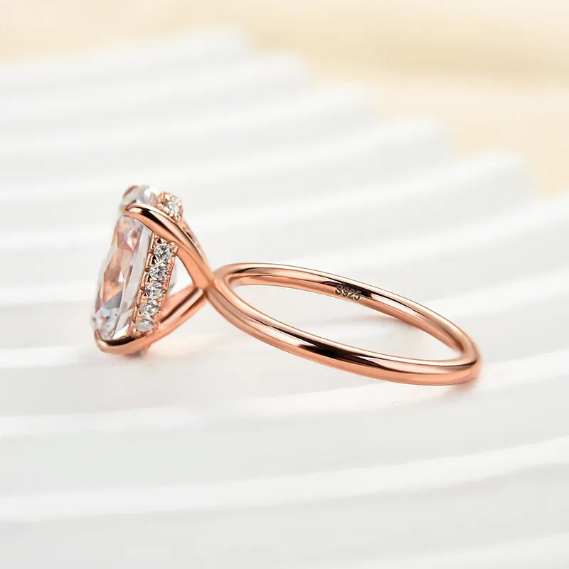 3.5 Carat White Oval-Cut Simulated Diamond Ring in Sterling Silver