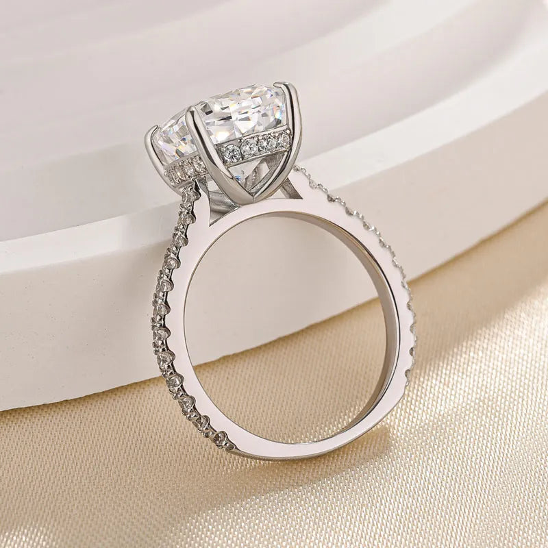 Elegant 4.5 Carat White Cushion-Cut Simulated Diamond Ring