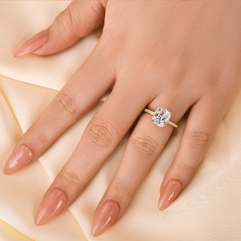 6.5ct White Gold Cushion Simulated Diamond Ring, Elegant & Timeless