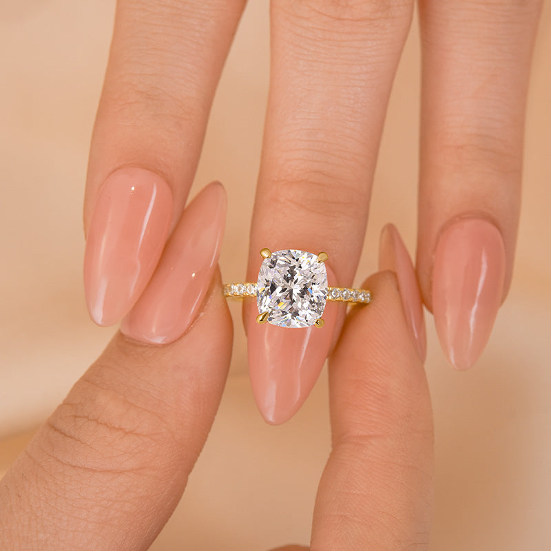 6.5ct White Gold Cushion Simulated Diamond Ring, Elegant & Timeless