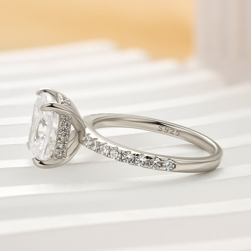 6.5ct White Gold Cushion Simulated Diamond Ring, Elegant & Timeless