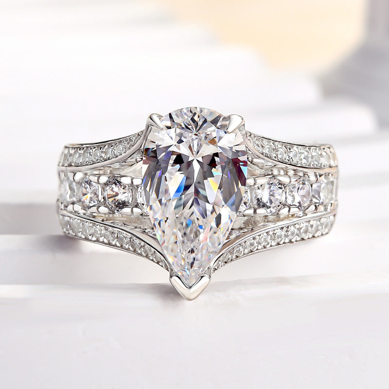 2.8ct White Gold Pear Cut Simulated Diamond Double Band Ring