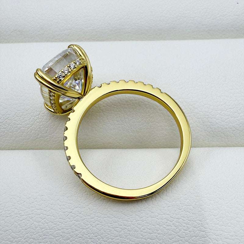 Aurogem Excellent Crushed Ice Cushion Cut Engagement Ring For Women