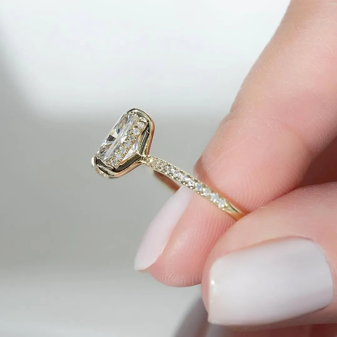 3.5 Carat White Radiant-Cut Simulated Diamond Ring in Sterling Silver