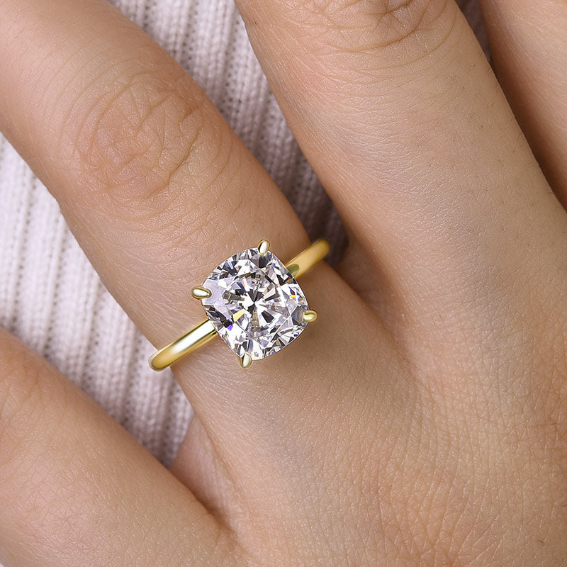 3.0 Carat Cushion-Cut Simulated Diamond Engagement Ring - Timeless Elegance