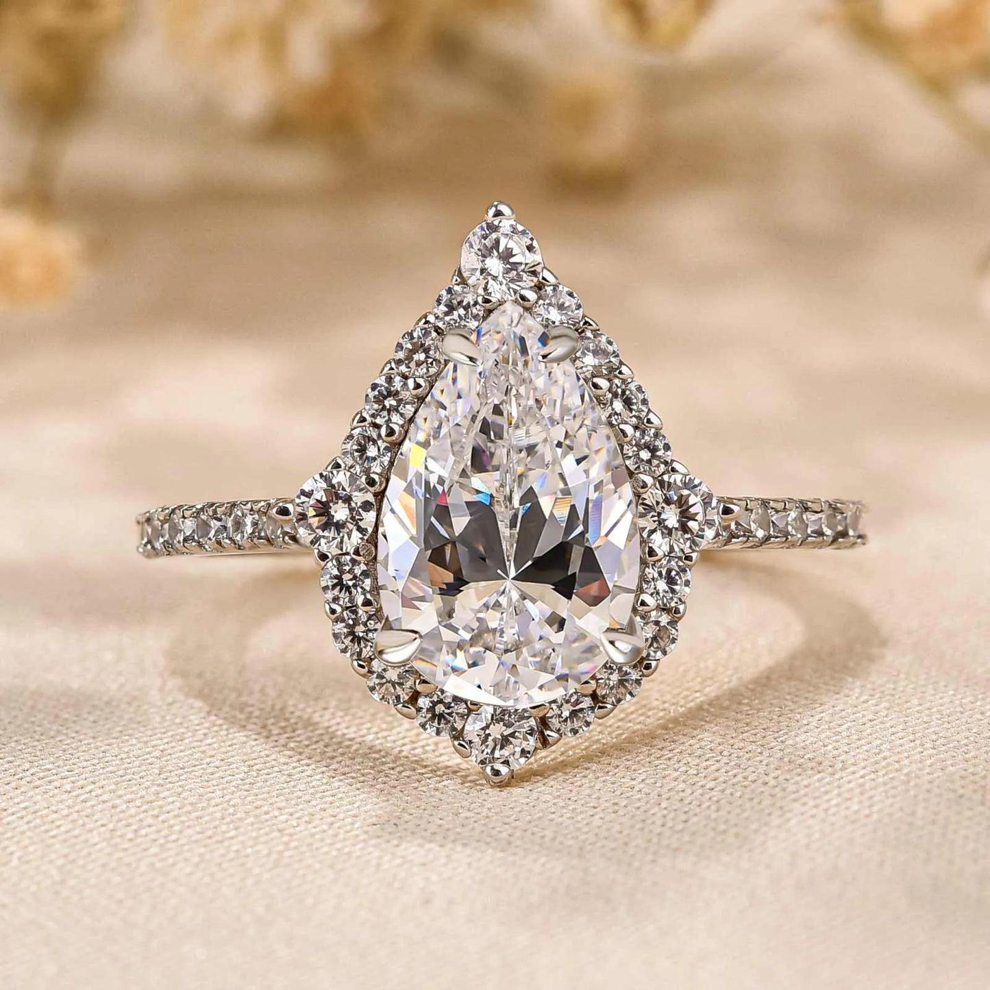 Gorgeous Pear Cut 3.0 carat Stone Engagement Ring