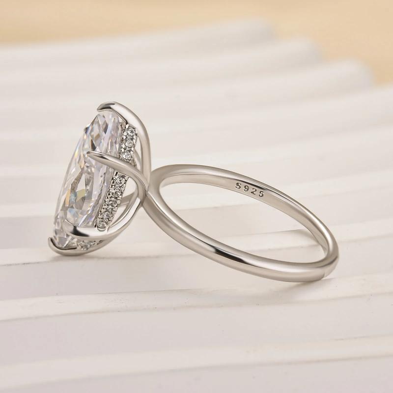 3.5 Carat Marquise Cut Simulated Diamond Ring – Sterling Silver