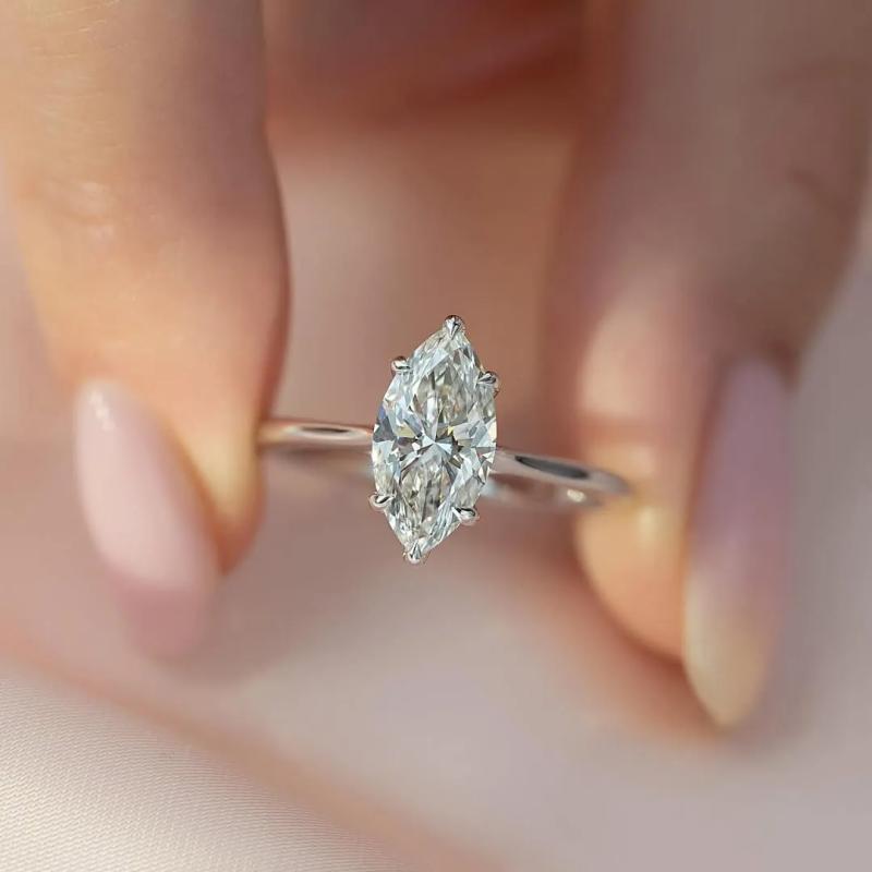 3.5 Carat Marquise Cut Simulated Diamond Ring – Sterling Silver