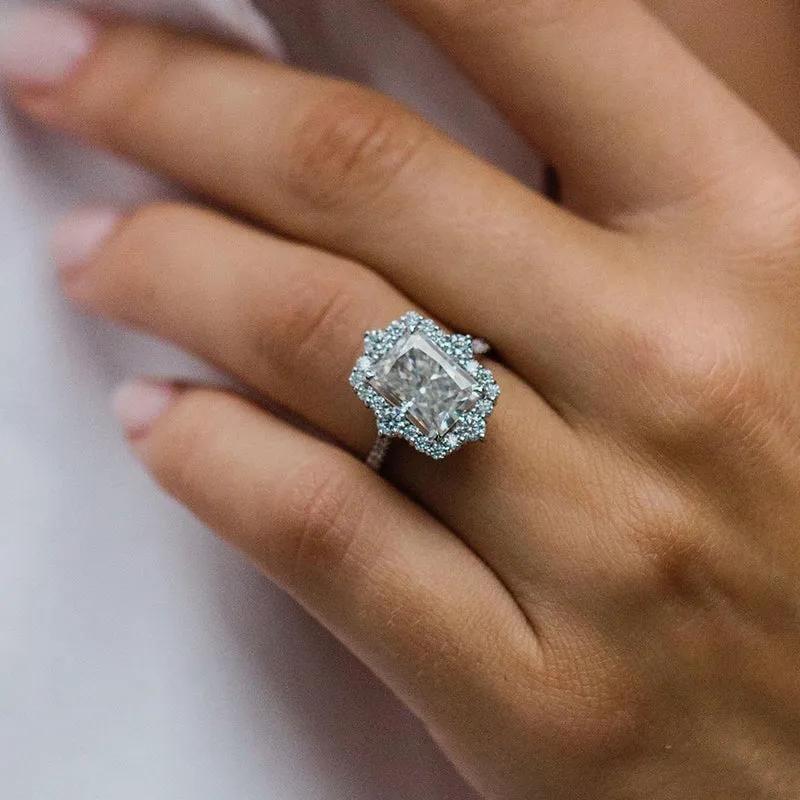 Anillo de compromiso de oro blanco con diamantes Sona radiantes de 3,0 ct