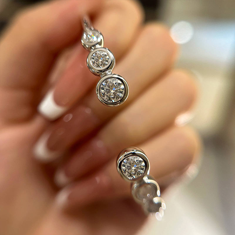 Luxurious Moissanite Bracelet with White Gold Plating for Timeless Elegance