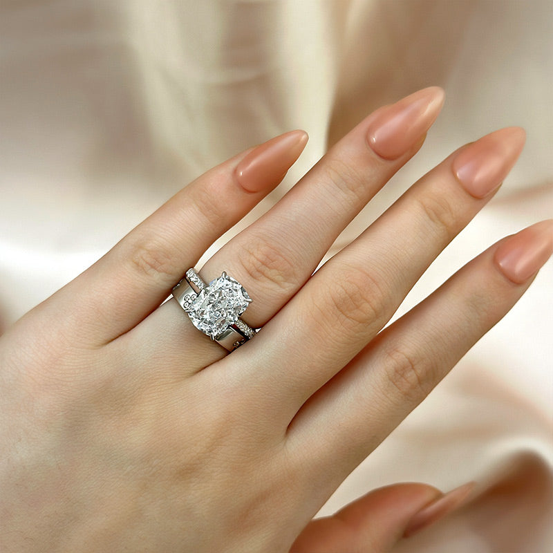 65 Carat Cushion Cut Simulated Diamond Ring 18K White Gold