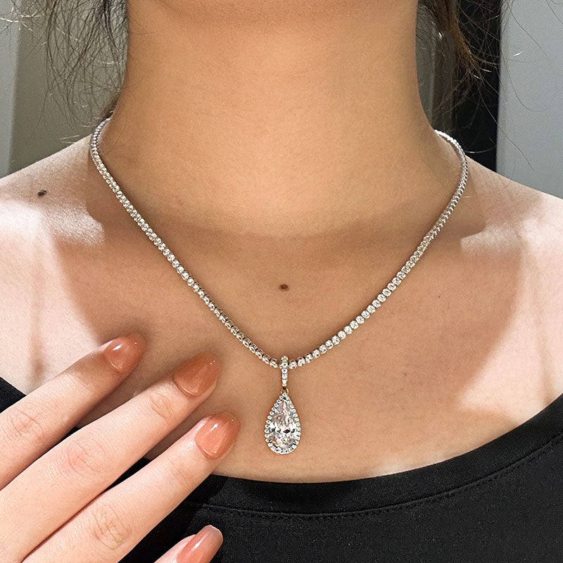 Pear-Cut Simulated Diamond Necklace for Timeless Elegance