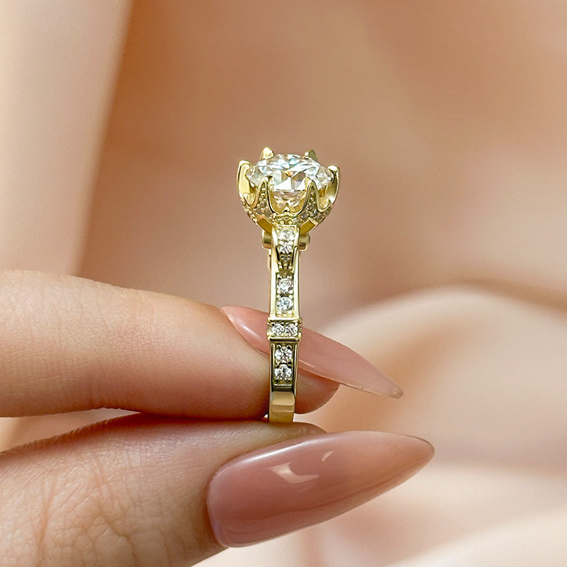 2Ct Vintage Round Moissanite Ring - Timeless Gold Bridal