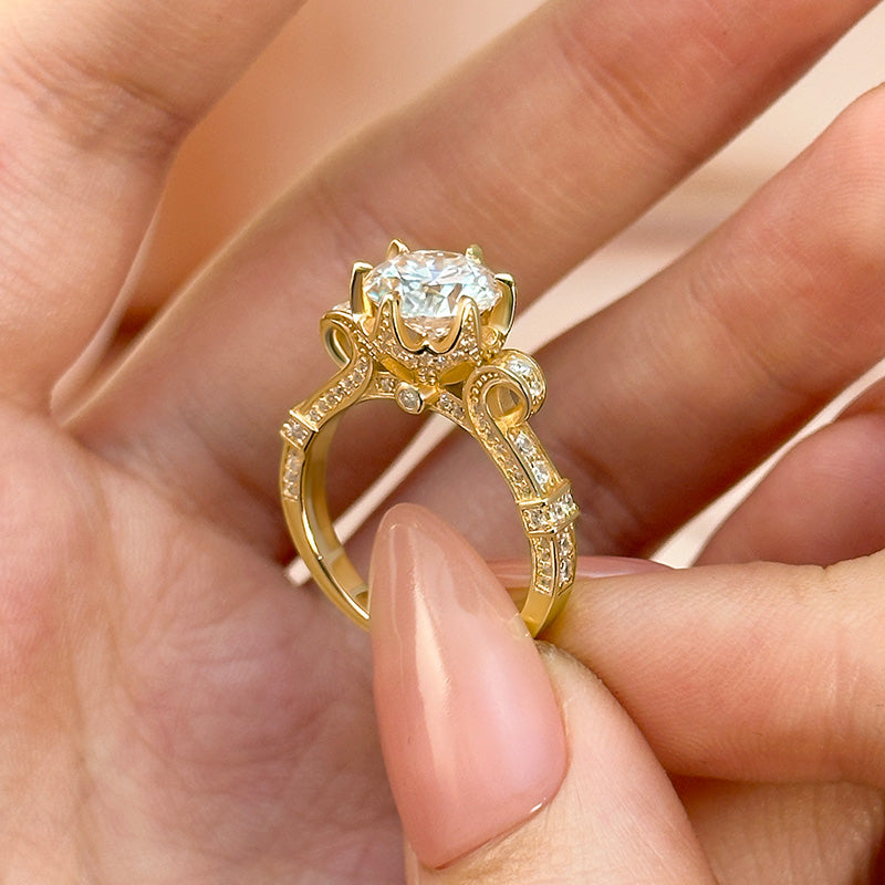 2Ct Vintage Round Moissanite Ring - Timeless Gold Bridal