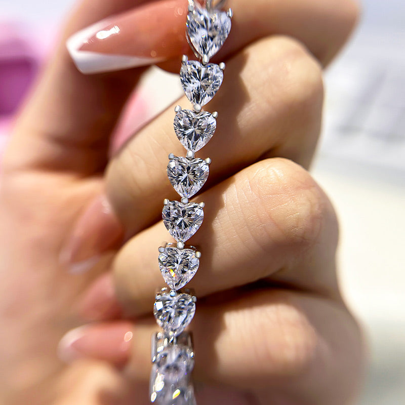 Romantic Heart-Cut Simulated Diamond Bracelet in White Gold