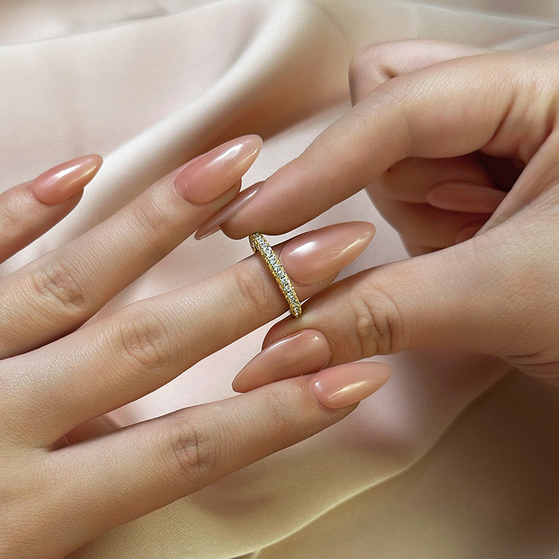Alianza de boda con diamantes simulados de 0,135 ct, plata de ley con doble baño de oro