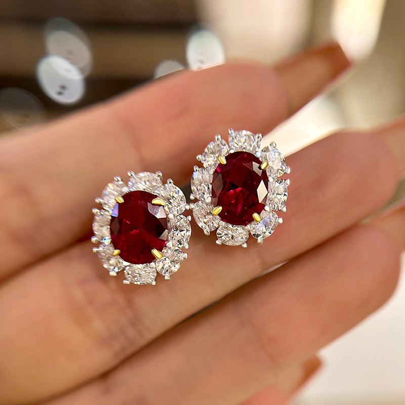 Boucles d'oreilles ovales en rubis avec diamants synthétiques