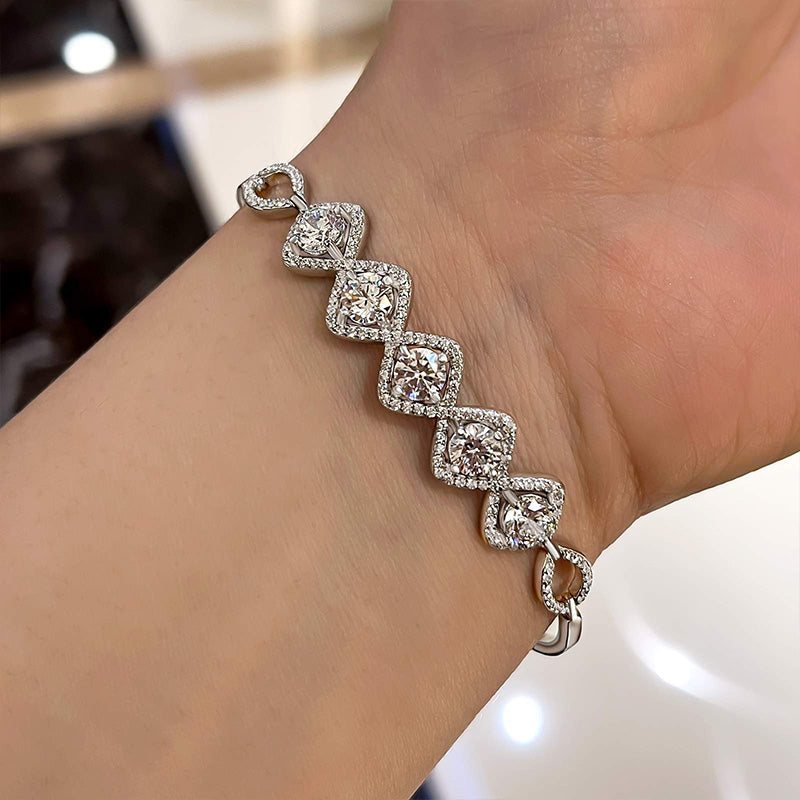 Glamorous Round-Cut Simulated Diamond Bracelet in White Gold