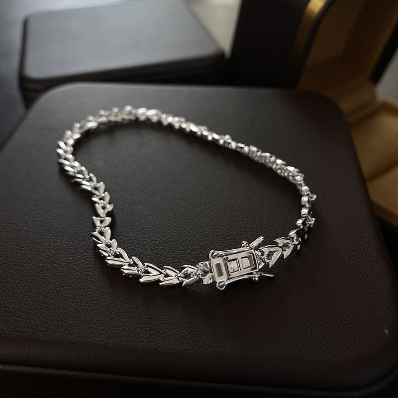 Luxurious Round-Cut Simulated Diamond Bracelet in 18K White Gold