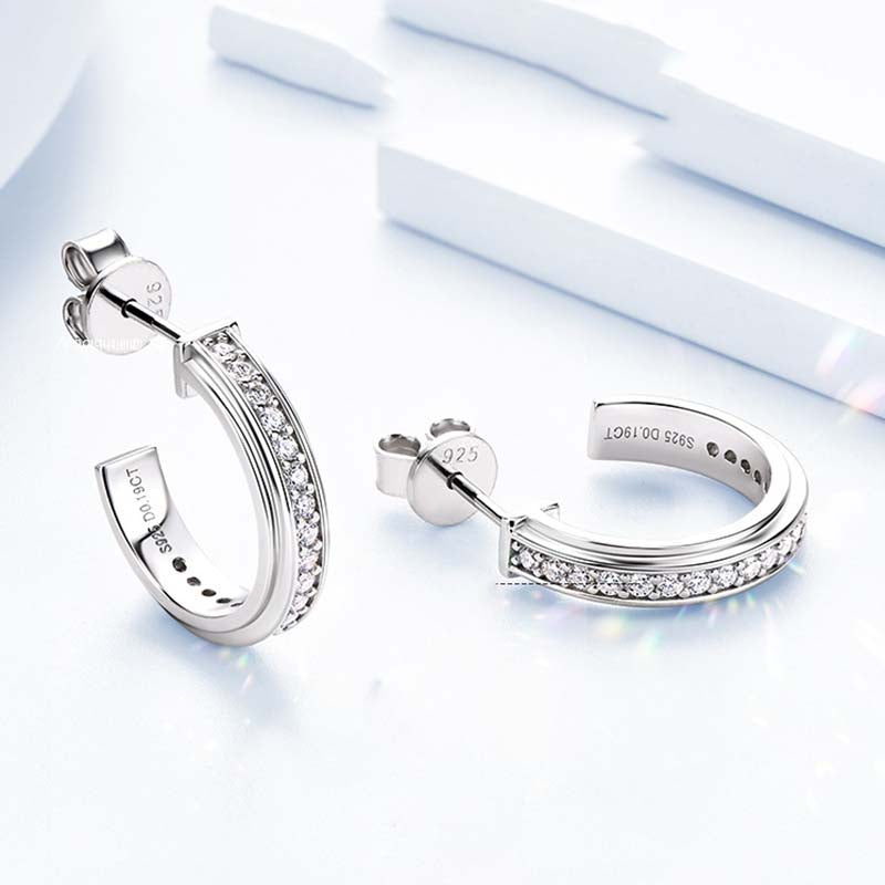 Timeless Round Moissanite Stud Earrings