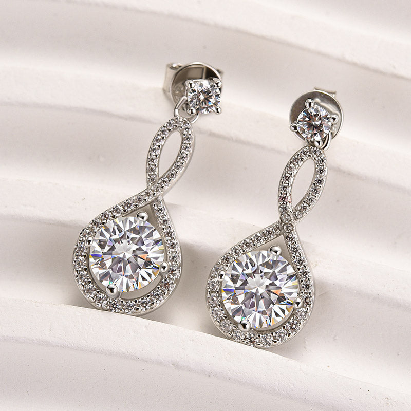 Luxurious Round-Cut Moissanite Earrings