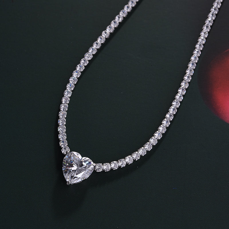 Elegant Heart-Cut Simulated Diamond Necklace for Eternal Love