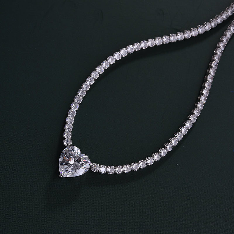 Elegant Heart-Cut Simulated Diamond Necklace for Eternal Love