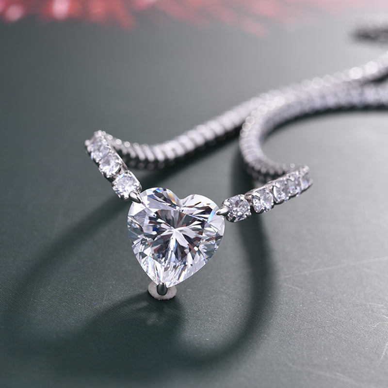 Elegant Heart-Cut Simulated Diamond Necklace for Eternal Love