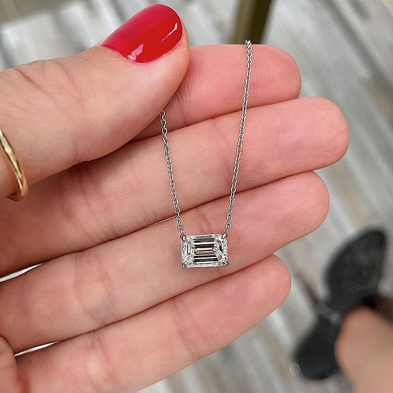 Elegant Emerald Cut Simulated Diamond Necklace in Gold