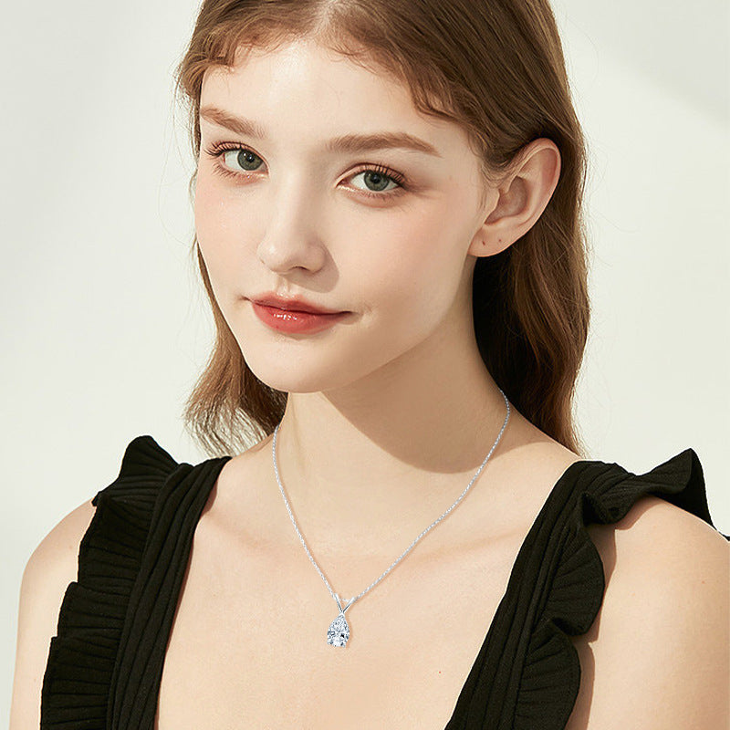 Timeless Pear-Cut Moissanite Necklace – 925 Silver, 18K Gold Plated