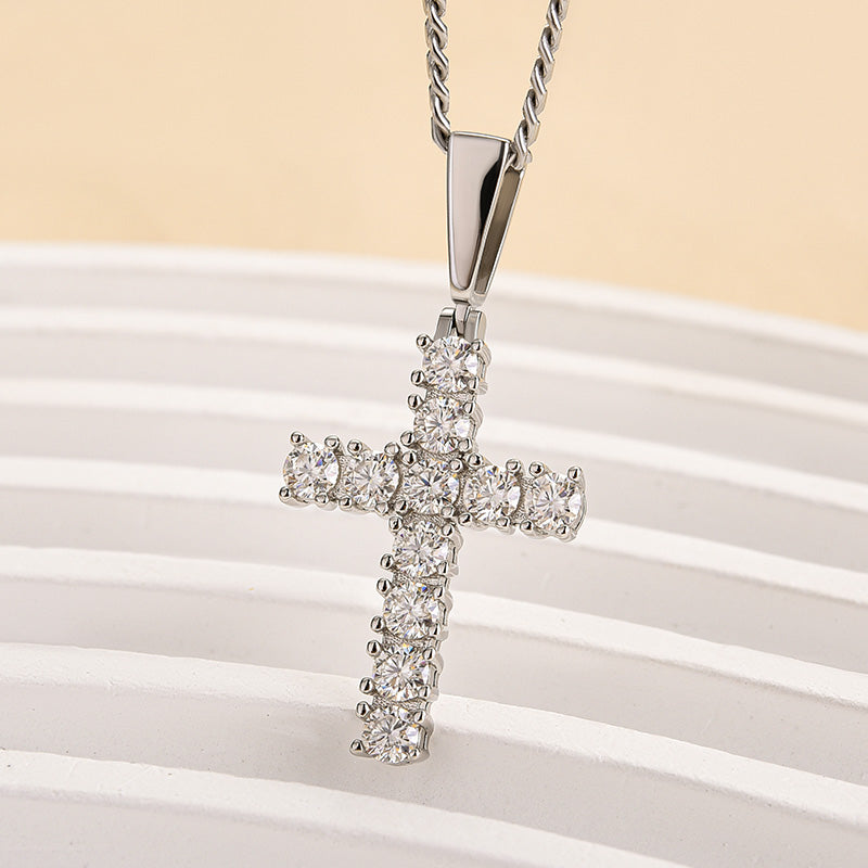 Timeless Round-Cut Moissanite Necklace – 925 Silver, 18K White Gold Plated