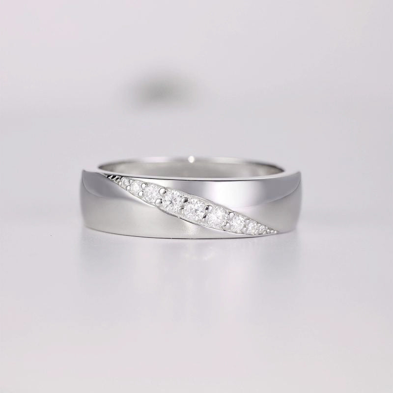 2.79g Sterling Silver Men's Ring, White Gold Plated, Round Cut Moissanite