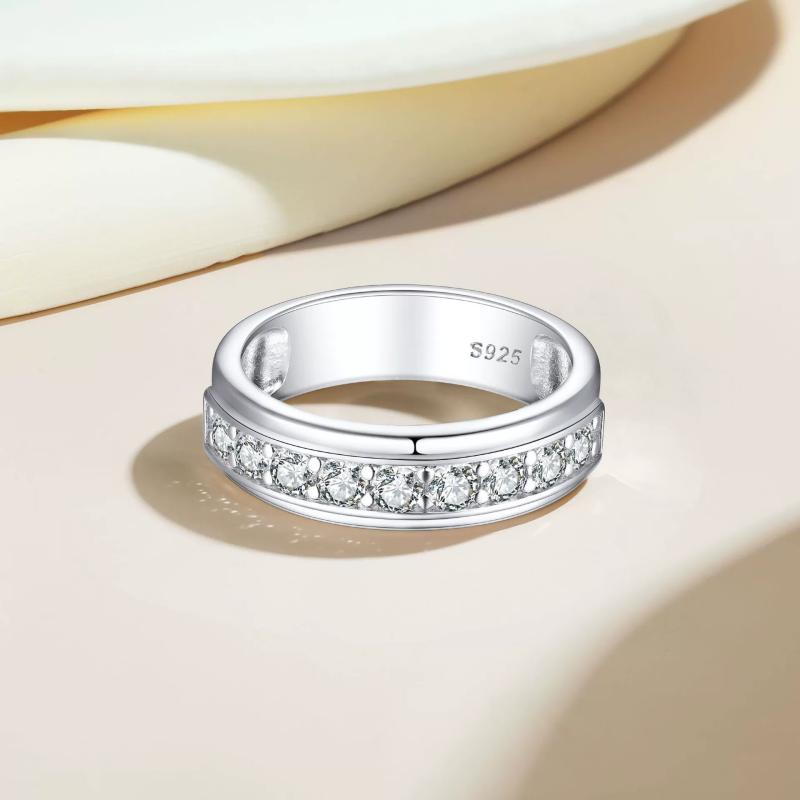5.1g Sterling Silver Men's Ring, White Gold Plated, Round Cut White Stones
