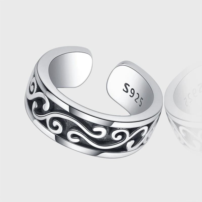Anillo de plata de ley para hombre de 7,96 g, chapado en oro blanco y acabado rodiado.