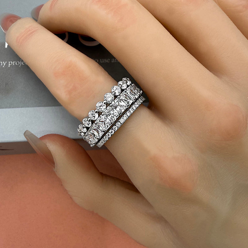 Elegant Radiant & Round Cut Simulated Diamond Wedding Ring Set in Gold