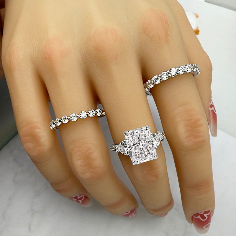 Ensemble de mariage en pierres précieuses taille radiant de 5,0 carats