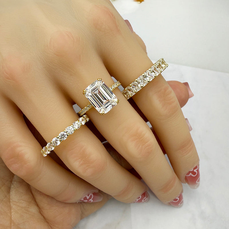3 pcs Silver Wedding Set with 4.5 Carat Radiant Cut Gemstone