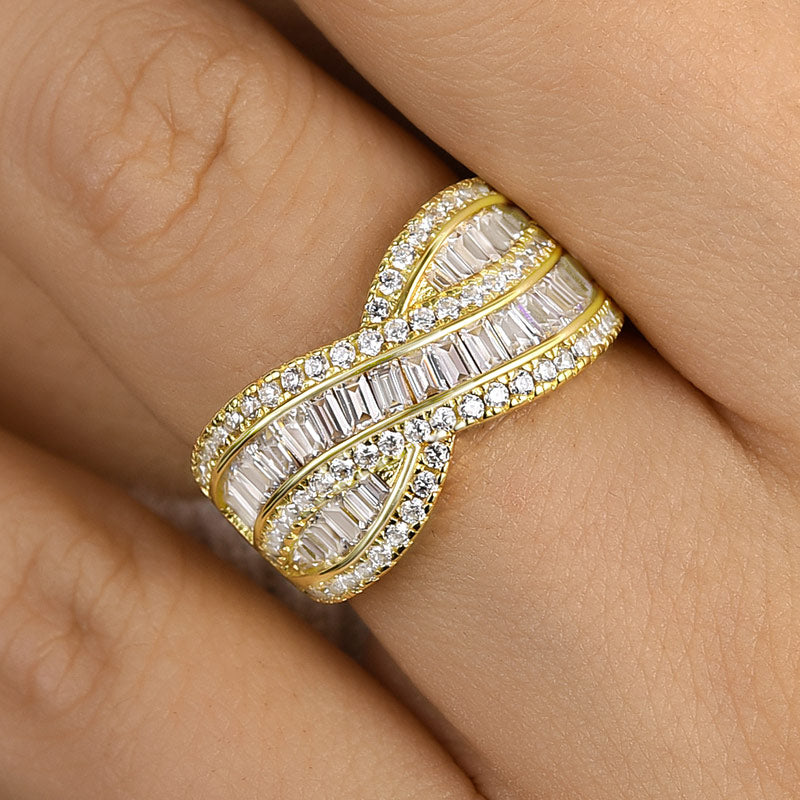 5.0ct Emerald & Round Cut Simulated Diamond Wedding Band