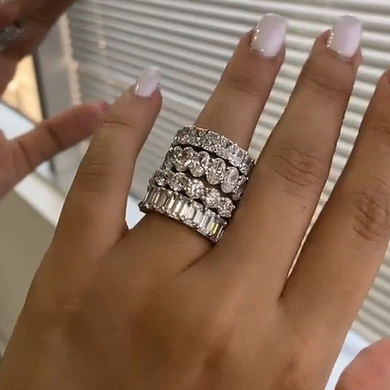 Anillo de boda atemporal en plata 925 con 24,5 ct de diamantes simulados Sona