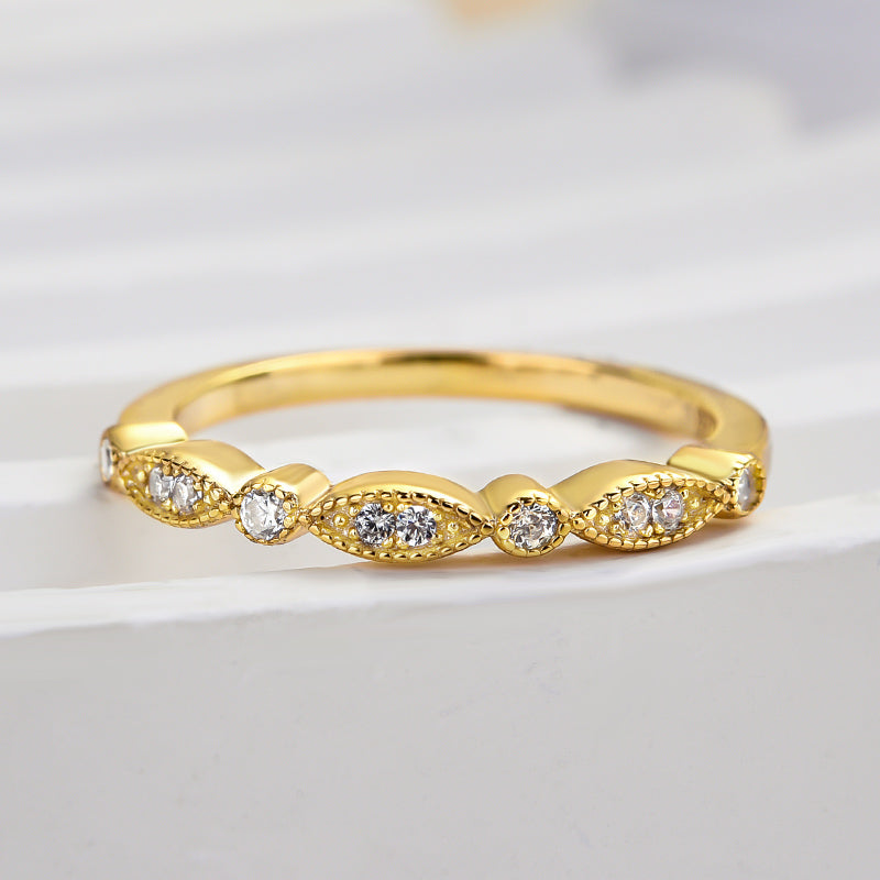Anillo de diamantes Sona de media eternidad de 0,3 ct, plata de ley con triple baño de oro
