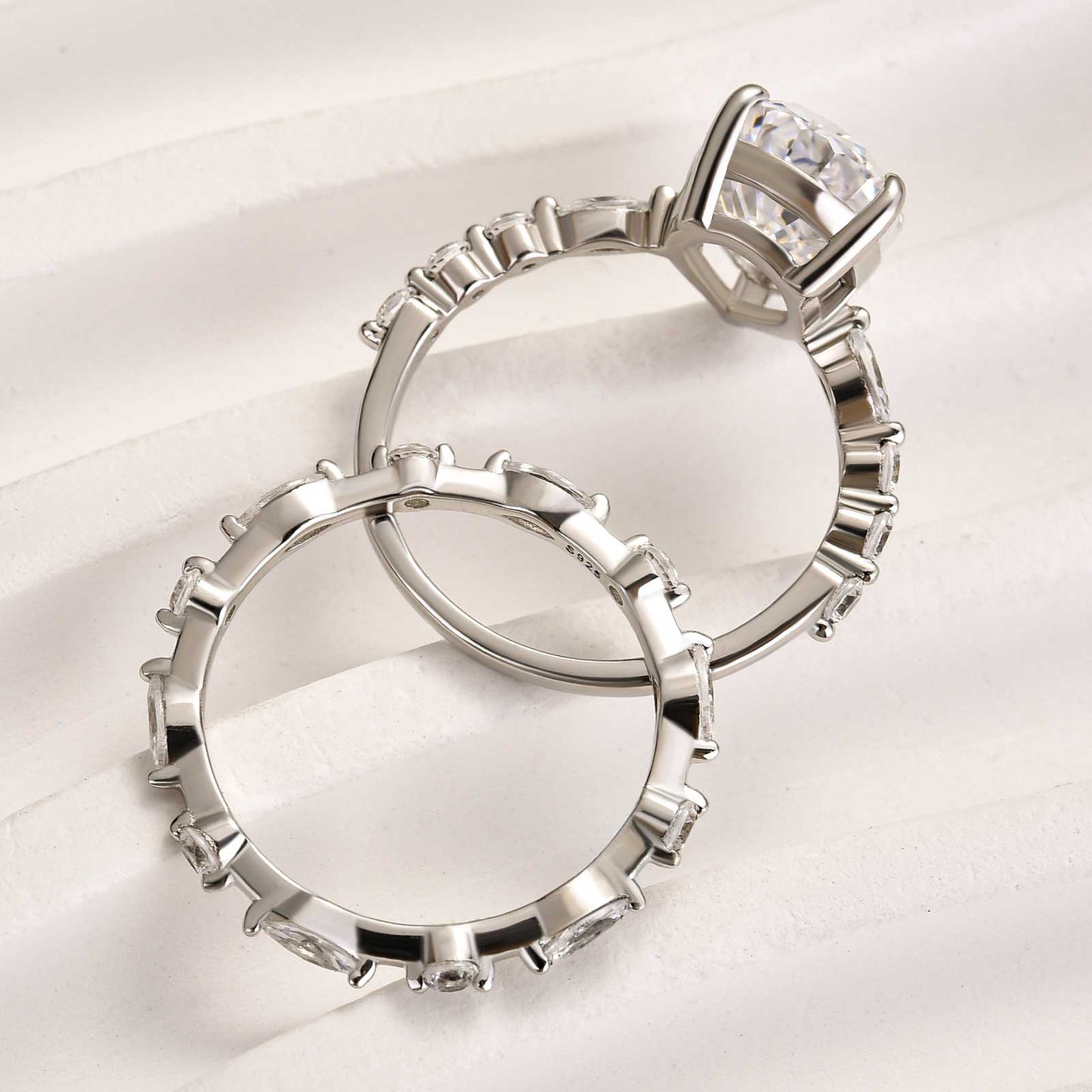 Elegant Pear Cut Ring Set for Women in Sterling Silver