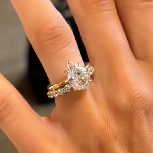 4Ct Pear Cut Simulated Diamond Solitaire Ring 18K Gold