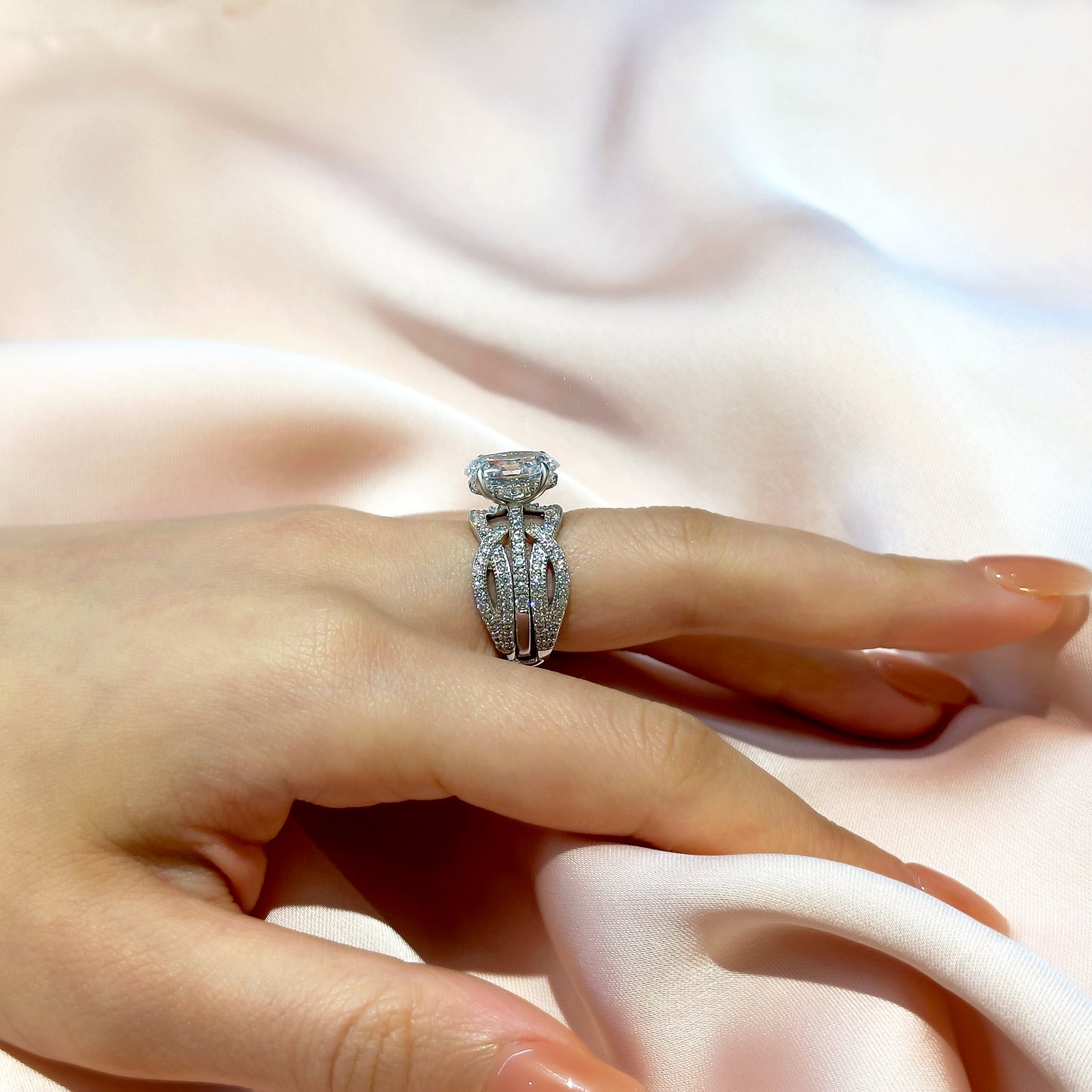 4Ct Oval Diamond Ring with 1Ct Round Band