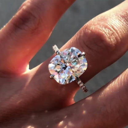 Elegant 6.0Ct Cushion Cut Simulated Diamond Engagement Ring