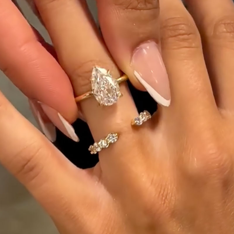 4Ct Pear Cut Simulated Diamond Solitaire Ring 18K Gold