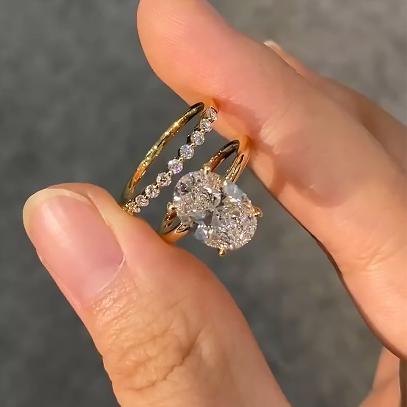 5.5CT Oval Cut Gold Diamond Ring with 0.4CT Band