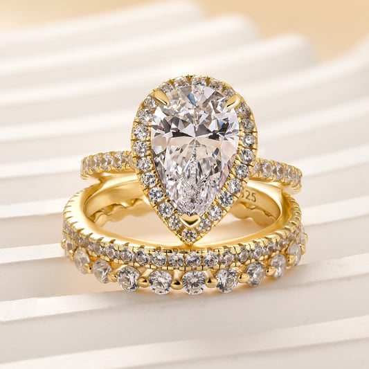 2.2Ct Pear Diamond Ring with 2Ct Round Band