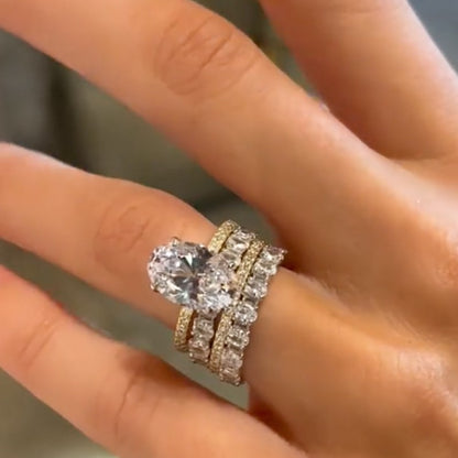 4Ct Oval Simulated Diamond 4-Piece Bridal Set